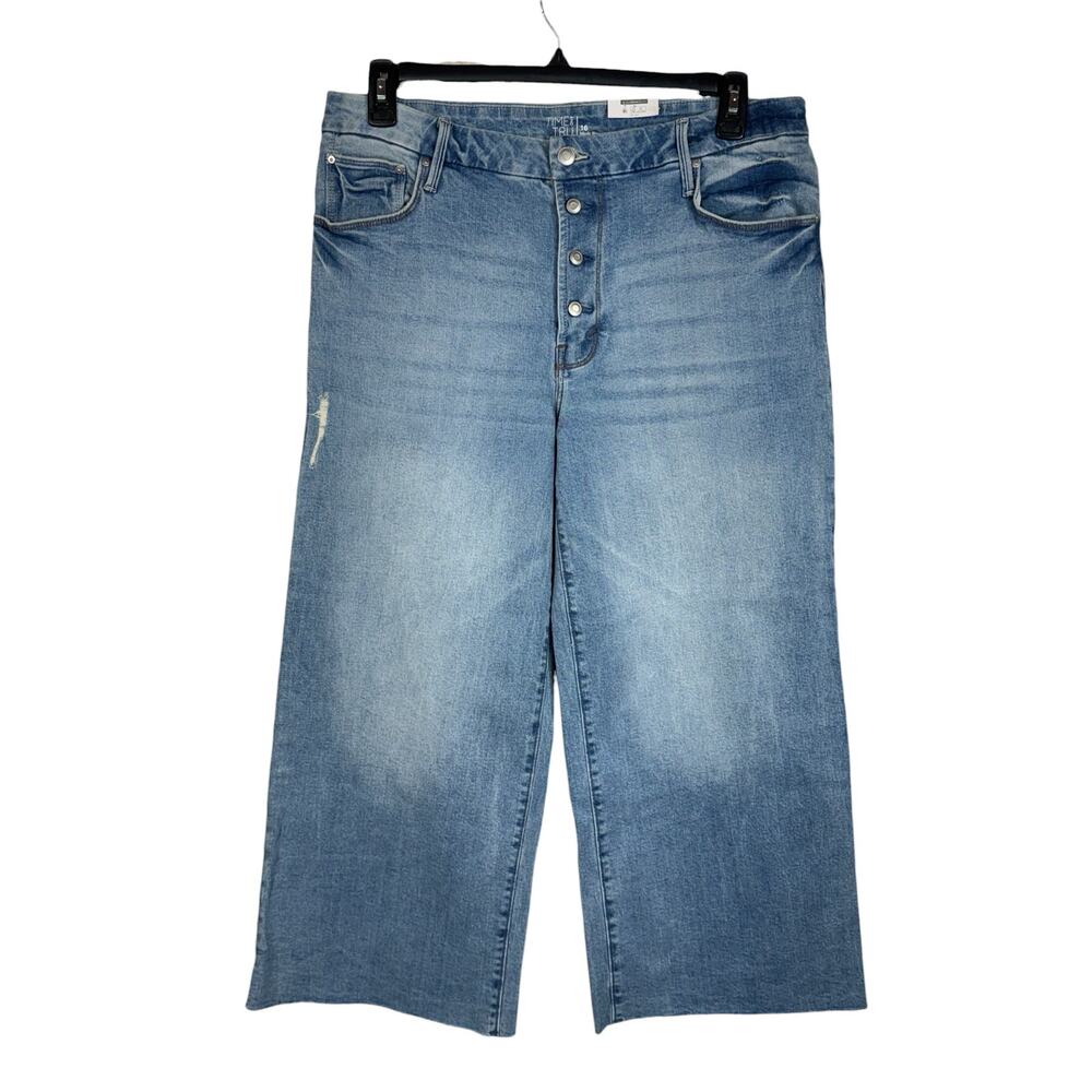 Time & Tru SZ 16 Wide Leg Jeans Stretch Button-Fly Hi-Rise Pockets Distressed